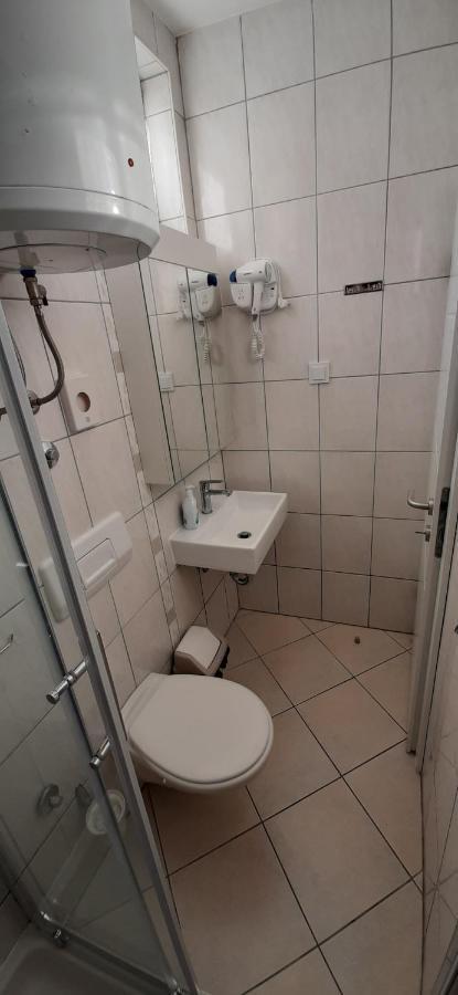 Villa Rajski Dvor 1 Bol Esterno foto