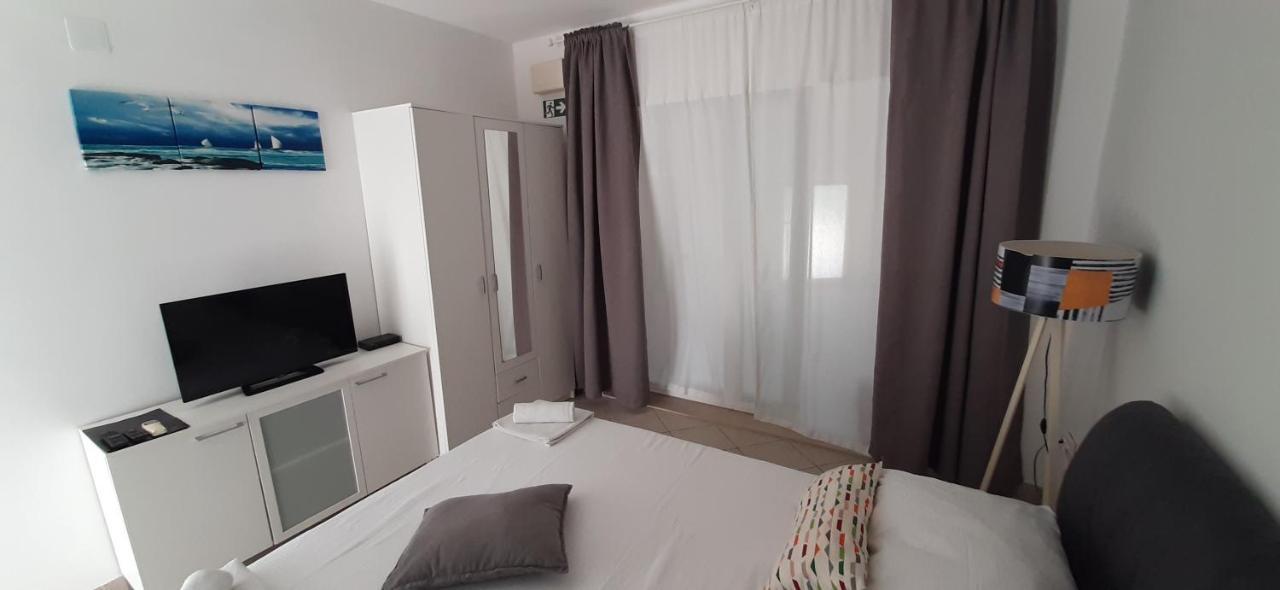 Villa Rajski Dvor 1 Bol Esterno foto
