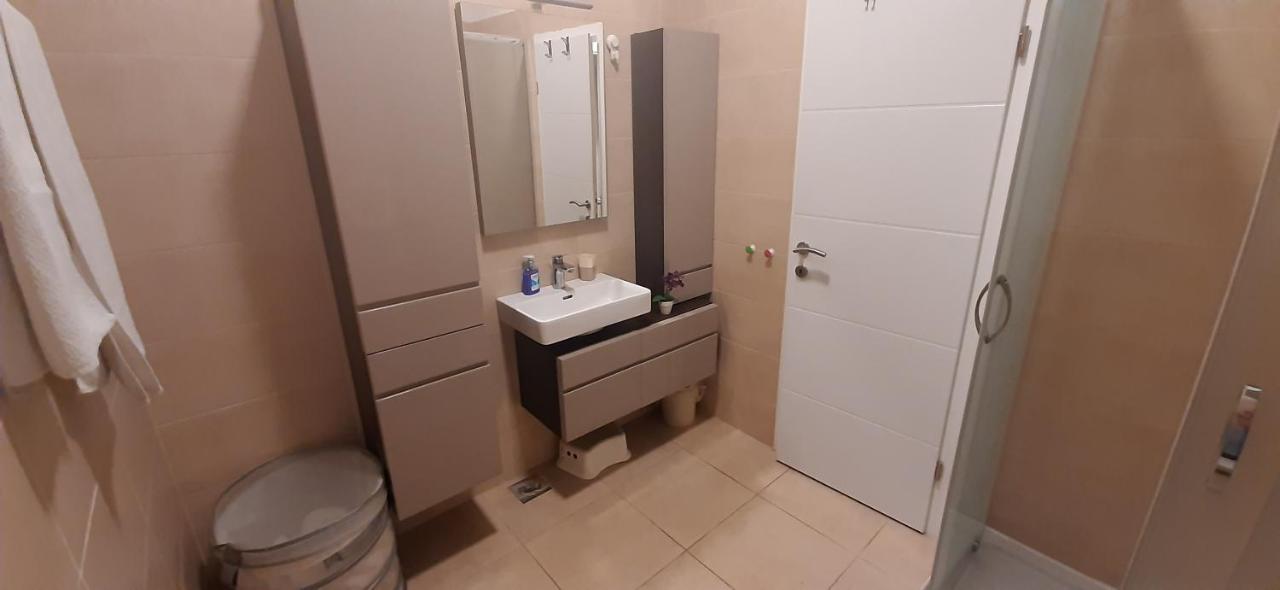 Villa Rajski Dvor 1 Bol Esterno foto