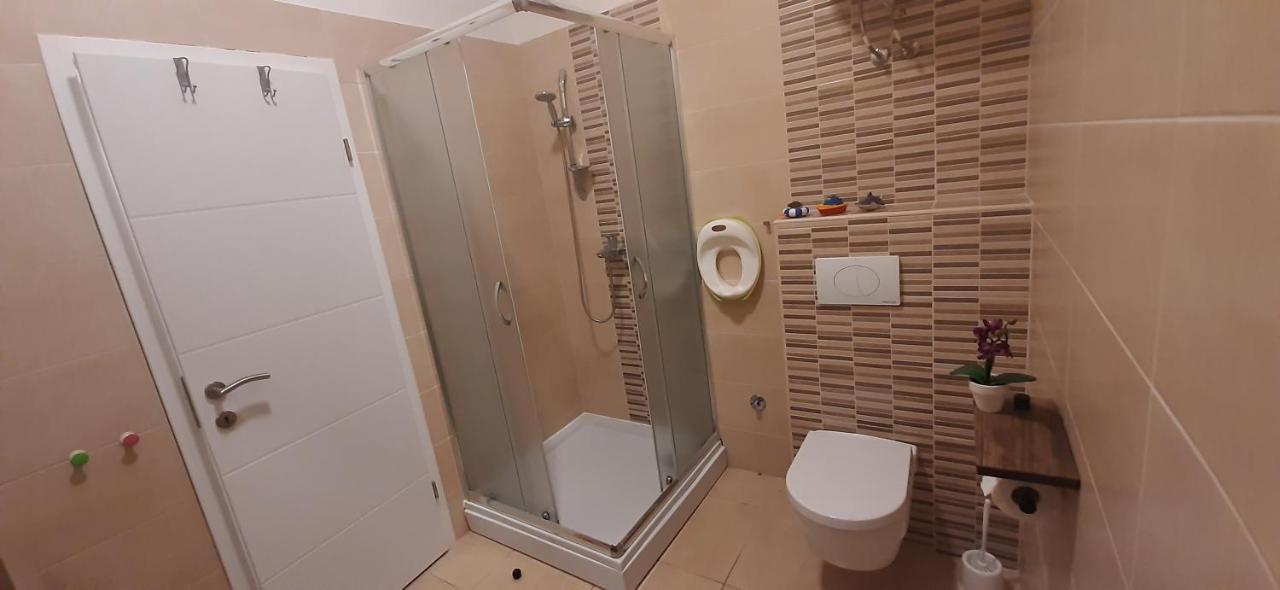 Villa Rajski Dvor 1 Bol Esterno foto