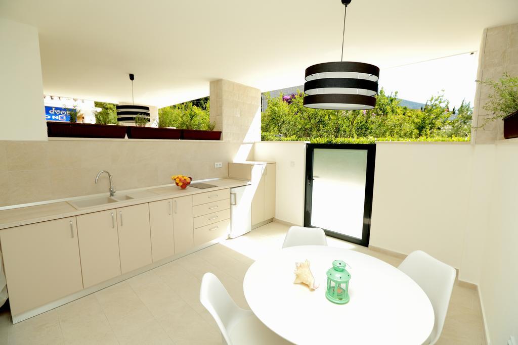 Villa Rajski Dvor 1 Bol Esterno foto
