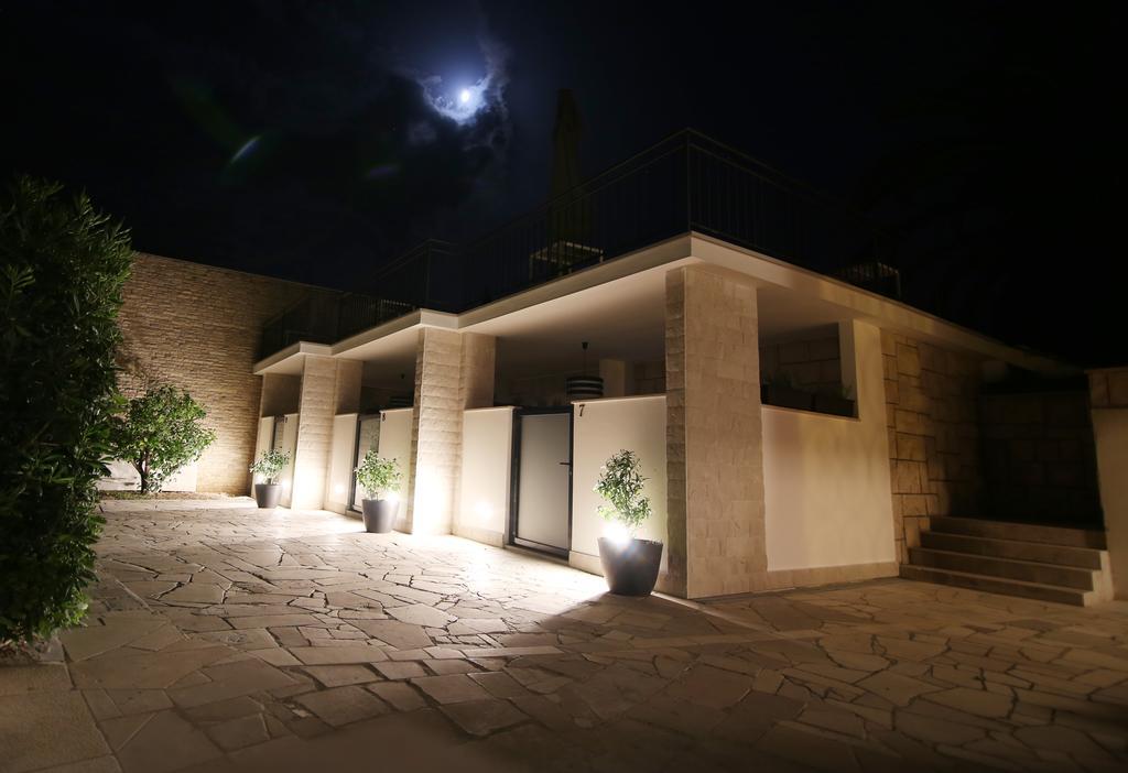 Villa Rajski Dvor 1 Bol Esterno foto