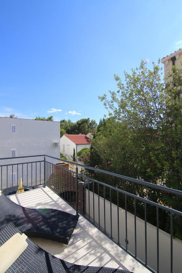 Villa Rajski Dvor 1 Bol Esterno foto
